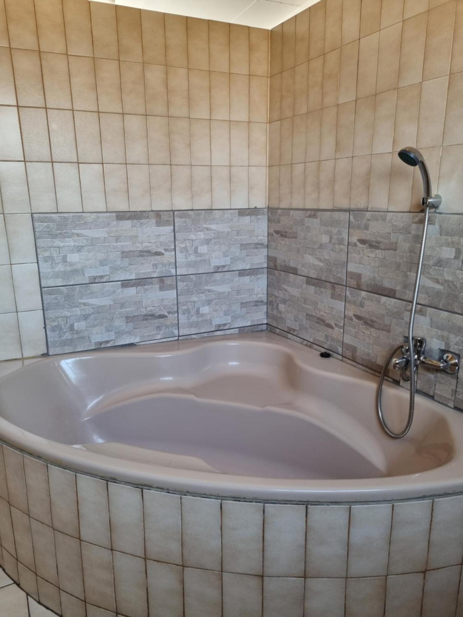 Ethen Guesthouse Полокване Экстерьер фото
